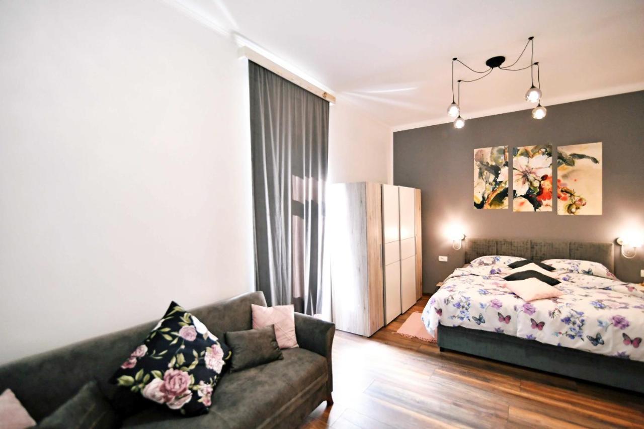 Apartment Carissima-Direct On Sea, Lovran-Opatija Exterior photo