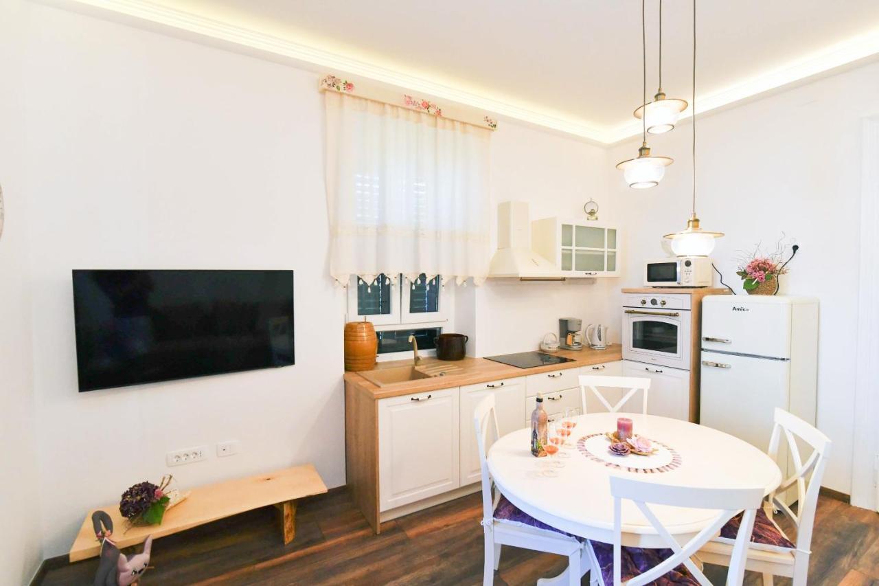 Apartment Carissima-Direct On Sea, Lovran-Opatija Exterior photo
