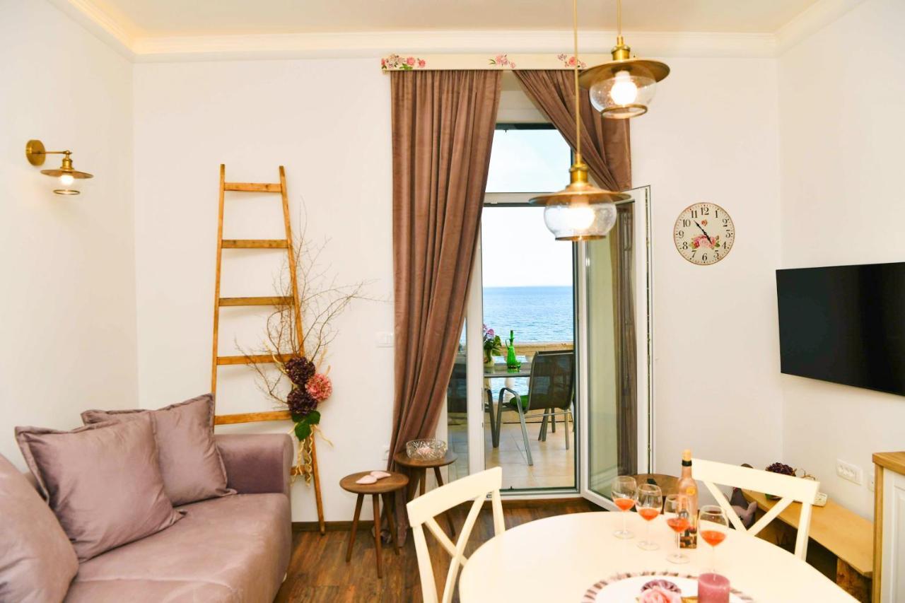 Apartment Carissima-Direct On Sea, Lovran-Opatija Exterior photo